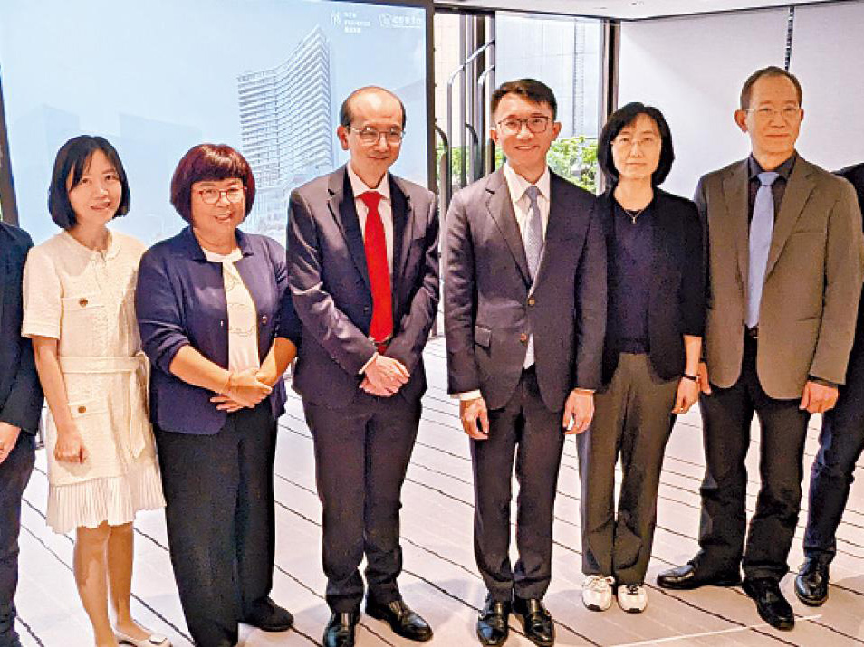 【信報財經新聞】醫療集團吸北上港客 免排期作招徠